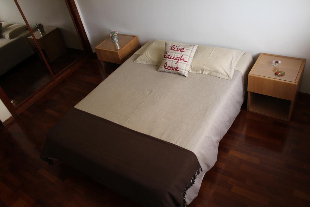 House4U Vila Nova Вила-Нова-ди-Гая Номер фото